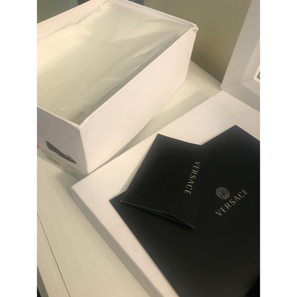 Versace Medusa Flats - Picture 7 of 7